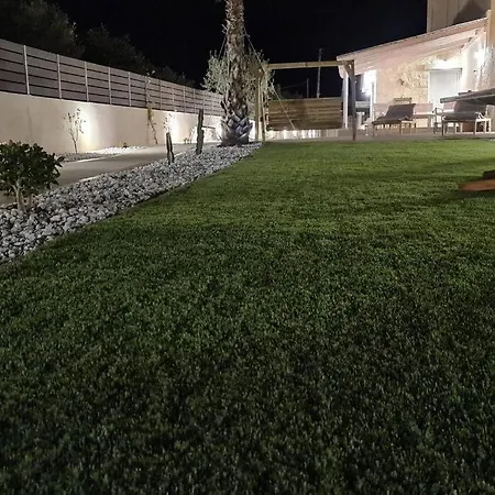 Villa Zoi's Seaview House *