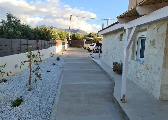 Zoi's Seaview House Villa